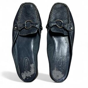 Talbots Navy Blue Pebbled Leather Slip-On Loafers
